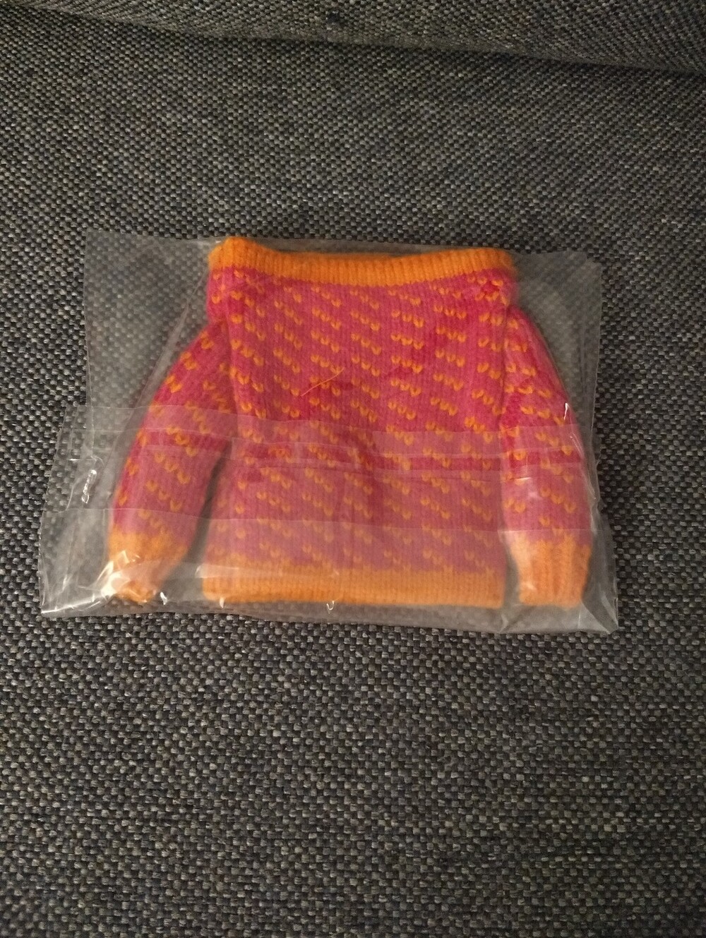 Dunkin L.L. Bean Sweater Cup Sleeve 2026 Fall Limited Edition NWT - Picture 2 of 3